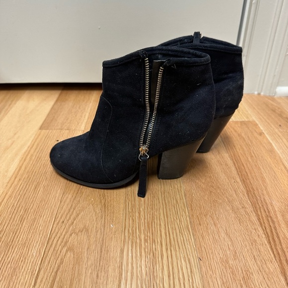 Black booties - Picture 2 of 5